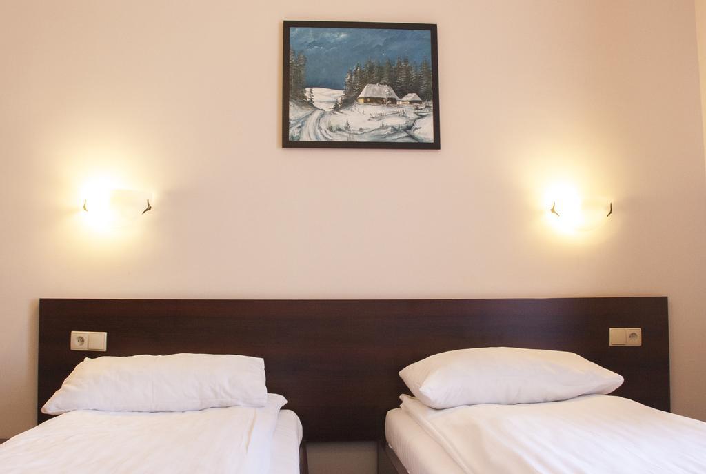 Hotel Cesarski - Kaiserhof Giżycko Rom bilde