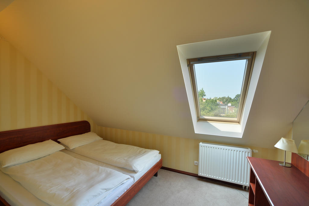 Hotel Cesarski - Kaiserhof Giżycko Rom bilde